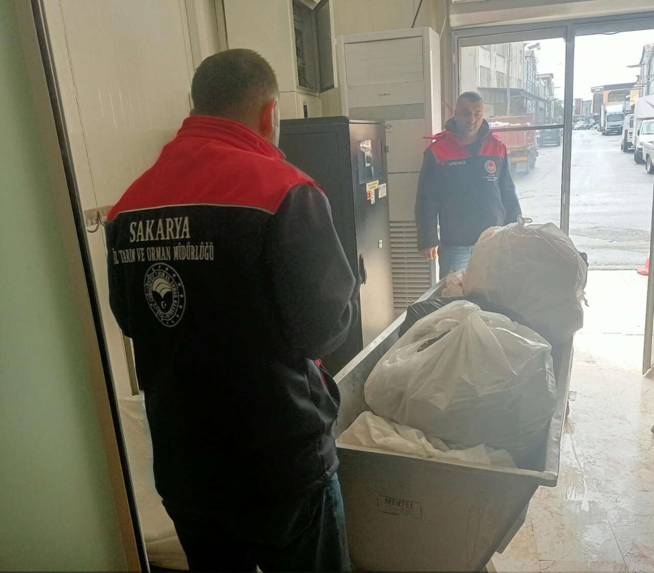 Sucukta domuz eti skandalı! 2,6 ton ürün imha edildi 5